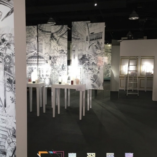 敦化南路二段精品店-威力絲揮桿草及淺灰地毯
