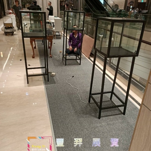 微風南山2樓灰色圈毛及壓條