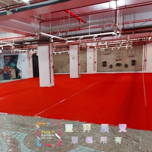 士林中正路商場鮮紅色不織布地毯
