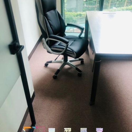新店辦公室圈毛地毯加底料及7型壓條完工照片分享...