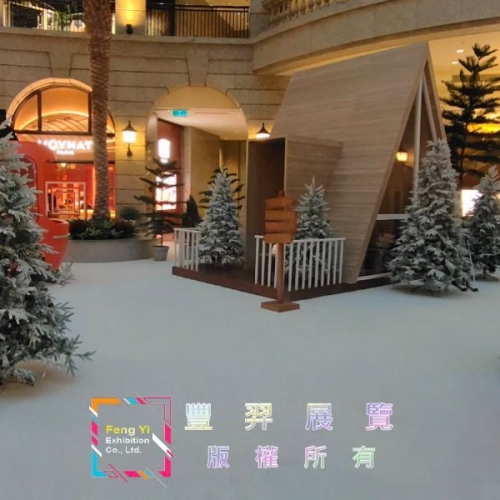 台北貴婦百貨聖誕節活動,白色人造草造型地面完工照片分享~...