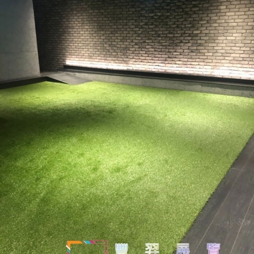 台北市光復南路102號店面仿真草完工照欣賞