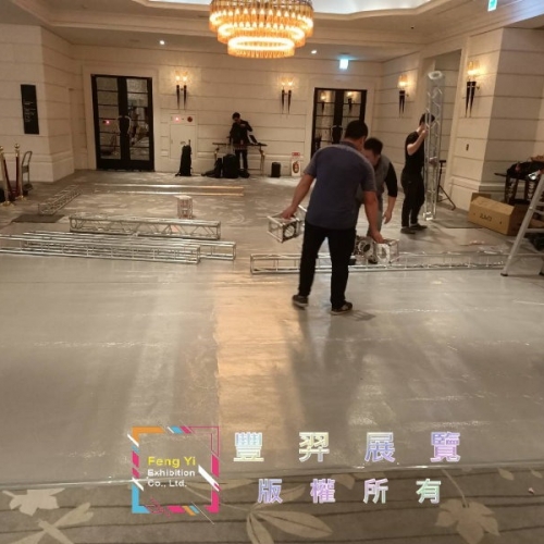 2019.12.28東方文華B2-白色舞台及地面